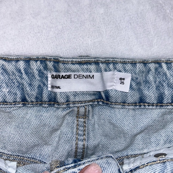 Garage Denim jean shorts! - Picture 3 of 3